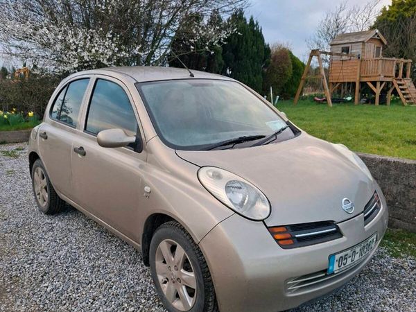 Nissan Micra Hatchback, Petrol, 2005, Gold