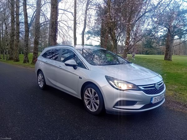 Vauxhall Astra Estate, Diesel, 2017, Silver