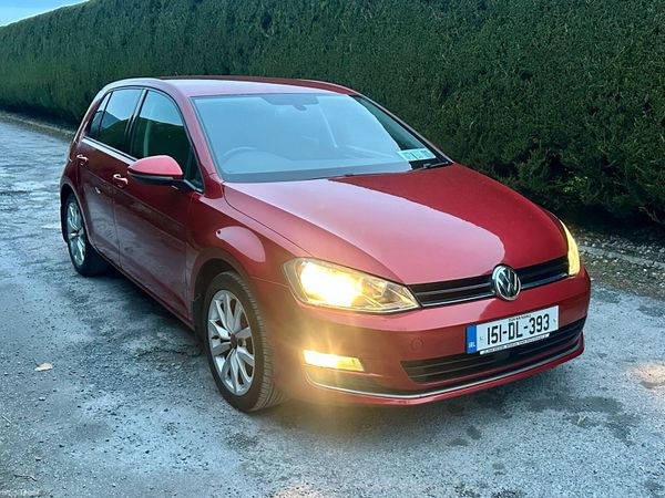 Volkswagen Golf Estate, Petrol, 2015, Red