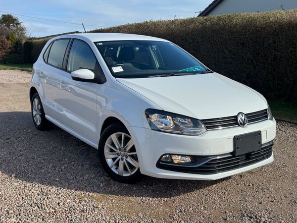 Volkswagen Polo Hatchback, Petrol, 2015, White