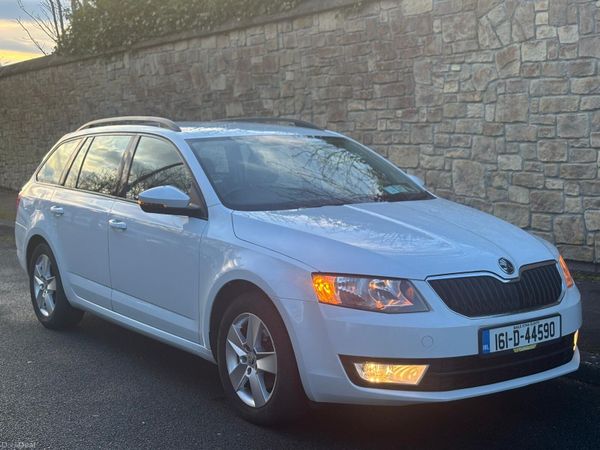 Skoda Octavia Estate, Diesel, 2016, White
