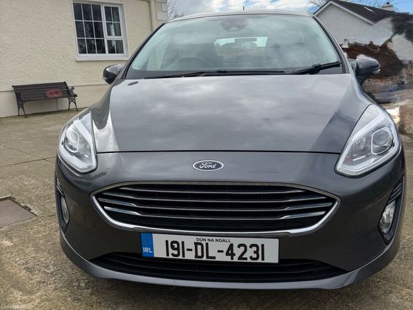 Ford Fiesta Hatchback, Petrol, 2019, Grey