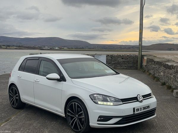 Volkswagen Golf Estate, Diesel, 2019, White