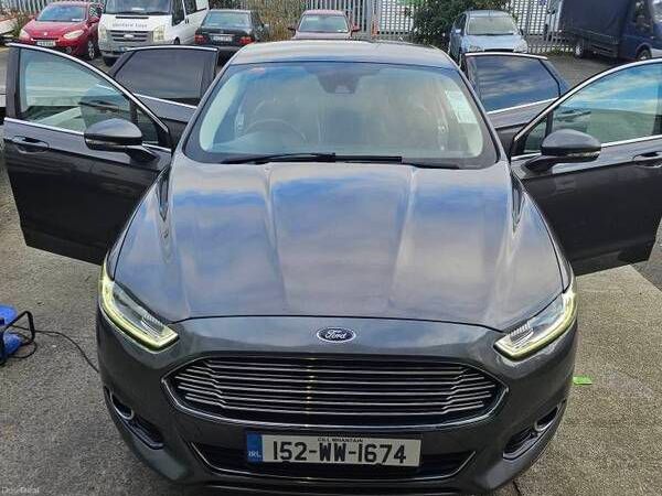Ford Mondeo Hatchback, Diesel, 2015, Grey