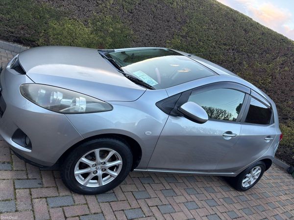Mazda Demio MPV, Petrol, 2011, Silver