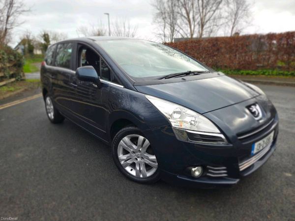 Peugeot 5008 MPV, Diesel, 2013, Blue