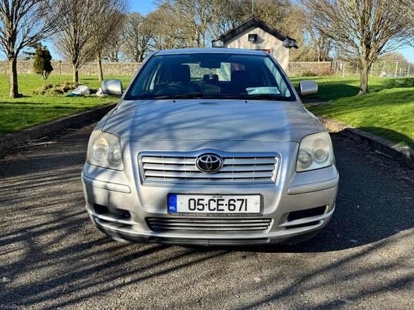 Toyota Avensis Hatchback, Petrol, 2005, Silver