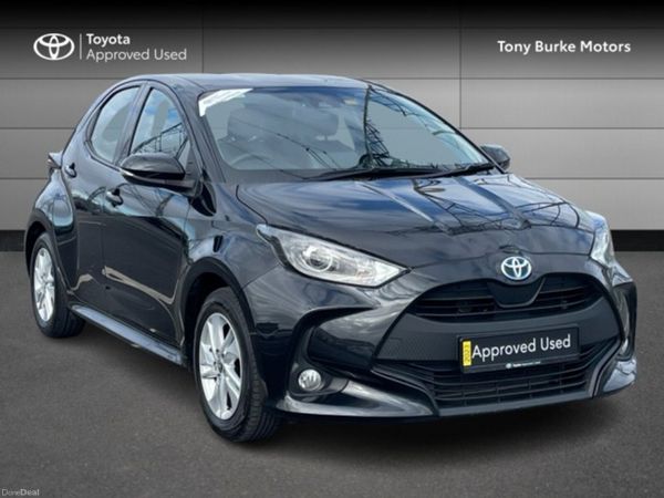 Toyota Yaris Hatchback, Petrol Hybrid, 2023, Black