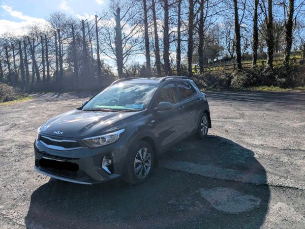 Kia Stonic Estate/Jeep, Petrol, 2022, Grey