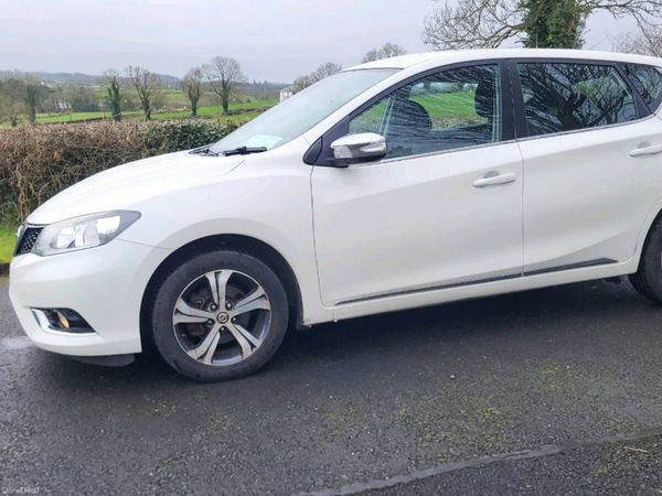 Nissan Pulsar Hatchback, Diesel, 2016, White