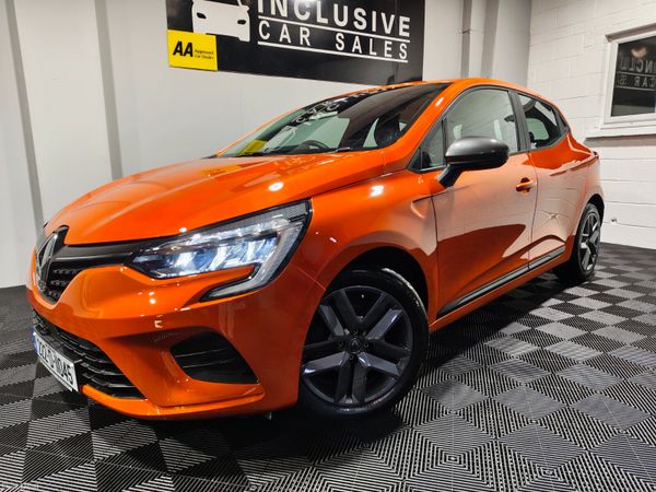 Renault Clio Hatchback, Petrol, 2022, Orange