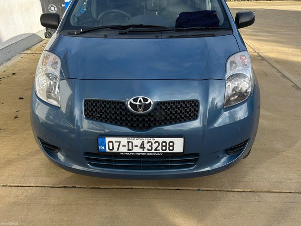 Toyota Yaris Hatchback, Petrol, 2007, Blue