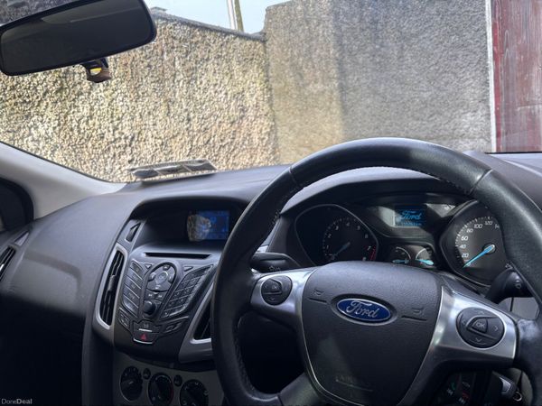 Ford Focus Hatchback, Petrol, 2011, Blue
