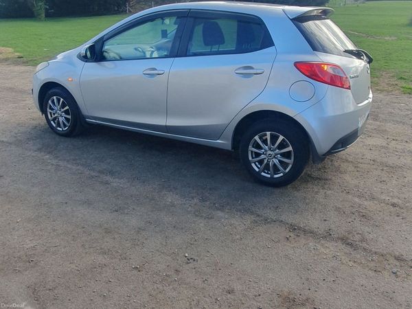 Mazda Demio MPV, Petrol, 2011, Silver