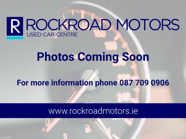 Toyota Auris Hatchback, Petrol Hybrid, 2012, Red