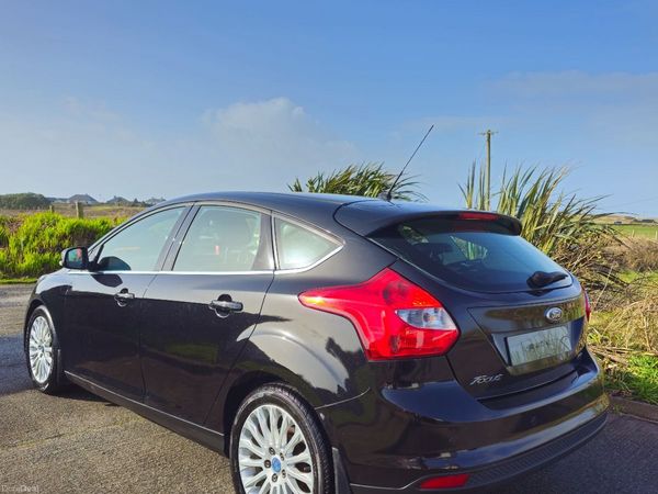 Ford Focus Hatchback, Diesel, 2012, Black