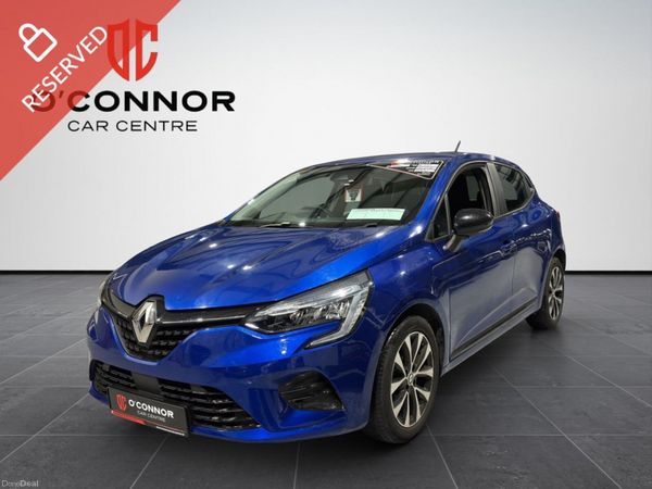Renault Clio Hatchback, Petrol, 2023, Blue