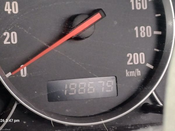 Suzuki Grand Vitara SUV, Petrol, 2005, Red