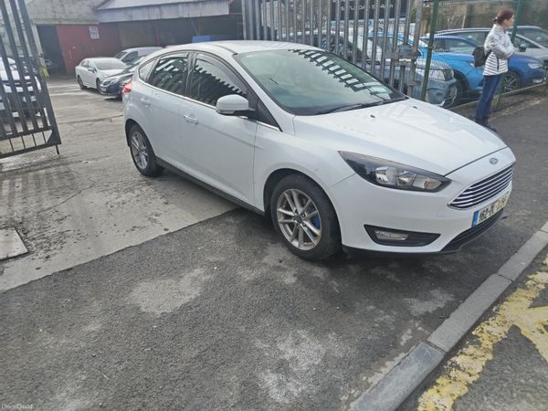 Ford Focus Hatchback, Petrol, 2016, White