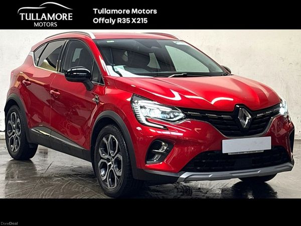 Renault Captur Hatchback, Petrol, 2023, Red