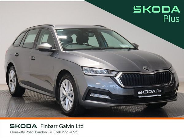 Skoda Octavia Estate, Petrol, 2023, Grey