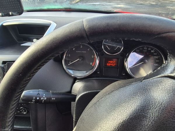 Peugeot 207 Hatchback, Diesel, 2009, Red