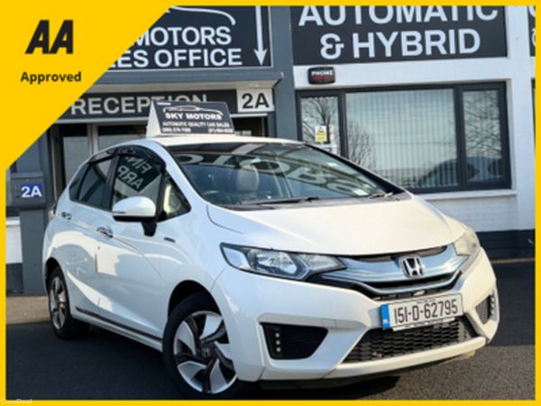 Honda Jazz Hatchback, Petrol Hybrid, 2015, White