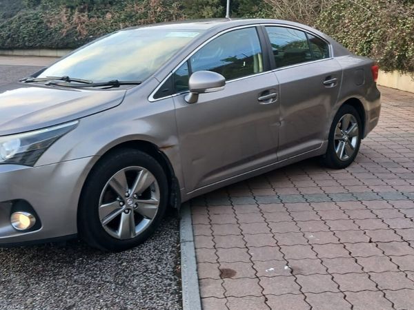 Toyota Avensis Saloon, Diesel, 2015, Bronze
