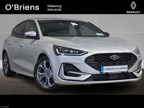 Ford Focus Hatchback, Petrol, 2023, Silver