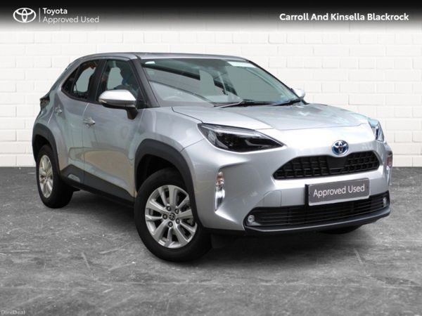 Toyota Yaris Cross SUV, Petrol Hybrid, 2025, Silver