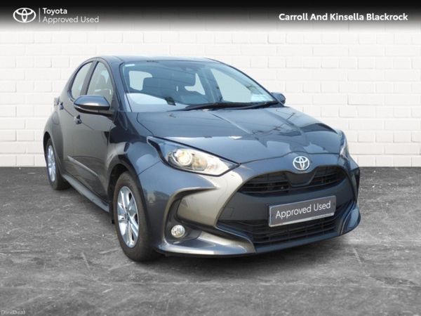 Toyota Yaris Hatchback, Petrol Hybrid, 2023, Grey