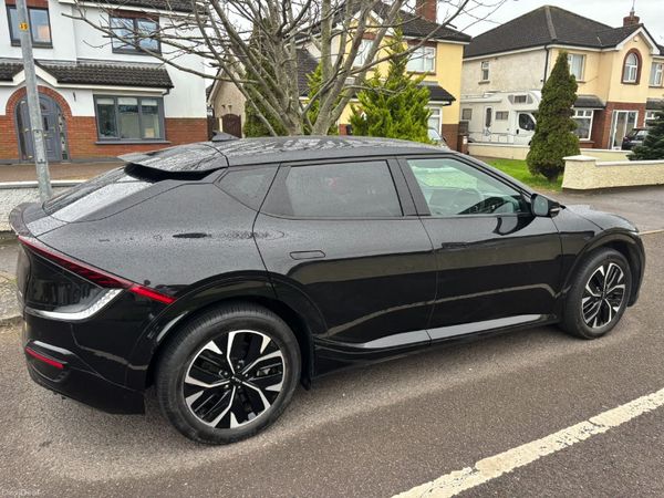 Kia EV6 Hatchback, Electric, 2022, Black