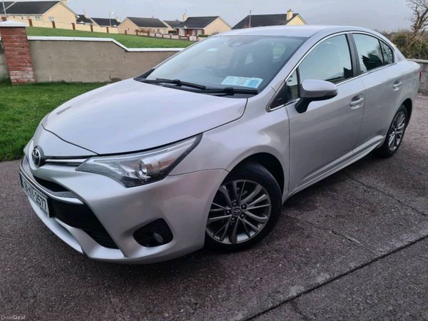 Toyota Avensis Saloon, Diesel, 2018, Silver