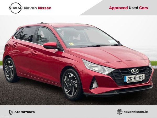 Hyundai i20 Hatchback, Petrol, 2021, Red