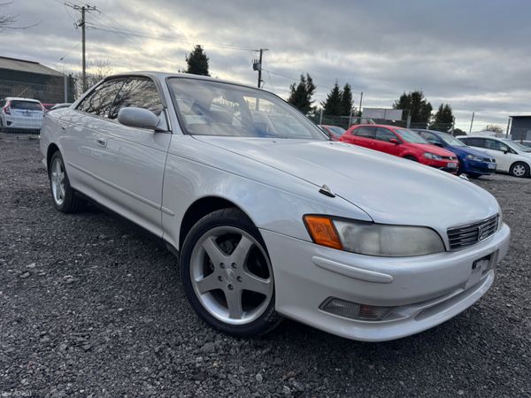 Toyota Mark II Saloon, Petrol, 1995, White