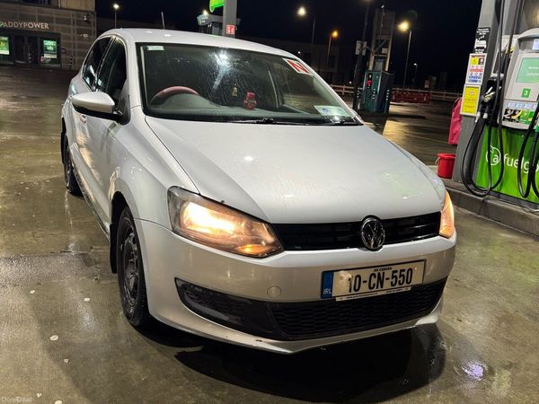 Volkswagen Polo Hatchback, Petrol, 2010, Silver
