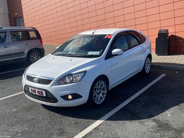 Ford Focus Hatchback, Diesel, 2011, White