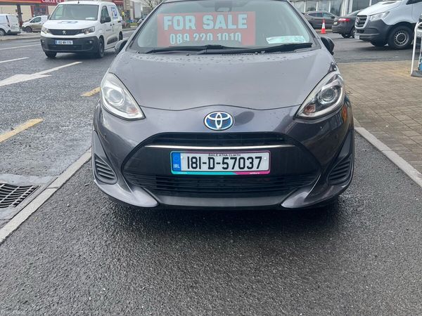 Toyota Aqua Hatchback, Petrol Hybrid, 2018, Grey