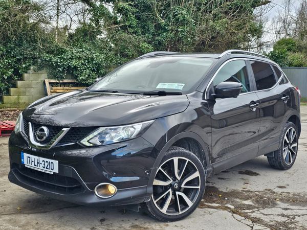 Nissan Qashqai SUV, Petrol, 2017, Black