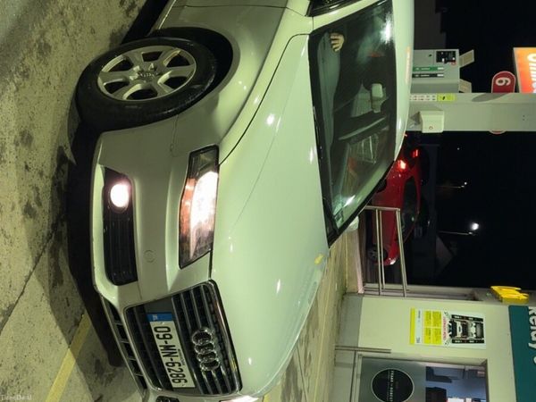 Audi A4 Saloon, Diesel, 2009, Silver