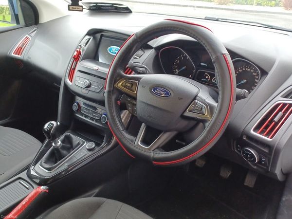 Ford Focus Hatchback, Petrol, 2018, White