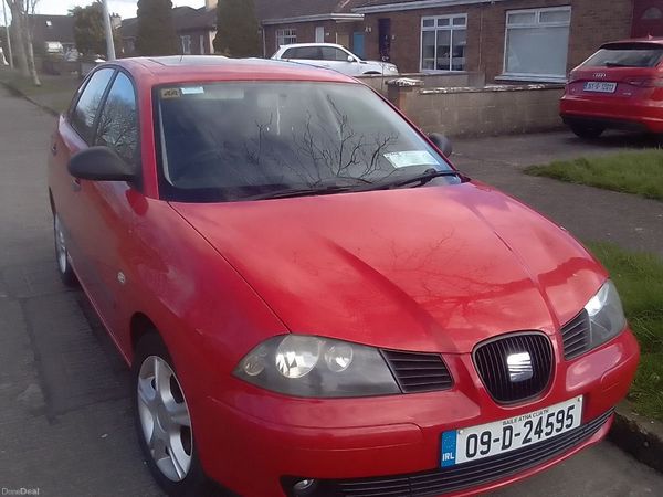 SEAT Cordoba Saloon, Petrol, 2009, Red