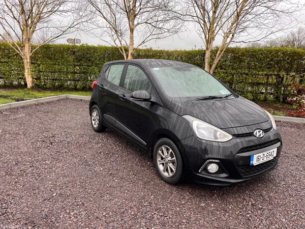 Hyundai i10 Hatchback, Petrol, 2016, Black