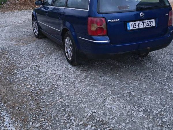 Volkswagen Passat Estate, Diesel, 2003, Blue