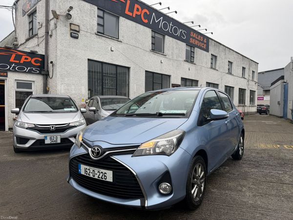 Toyota Yaris Hatchback, Petrol, 2016, Blue