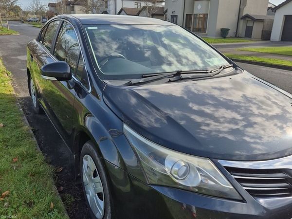 Toyota Avensis Saloon, Diesel, 2012, Grey
