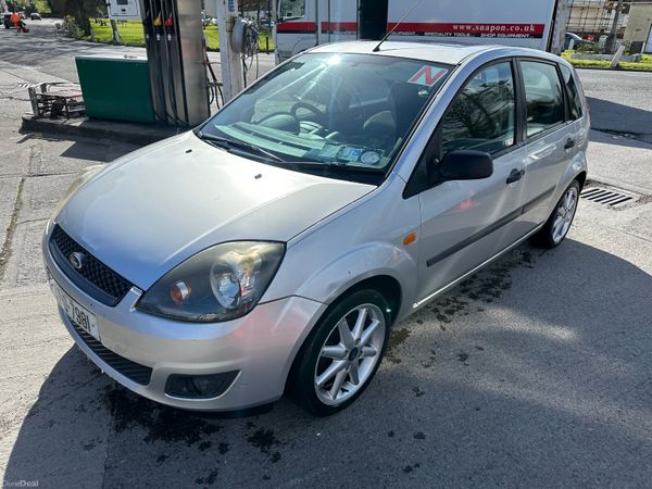 Ford Fiesta Hatchback, Petrol, 2007, Silver