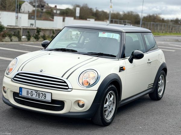 Mini Cooper Hatchback, Diesel, 2011, White