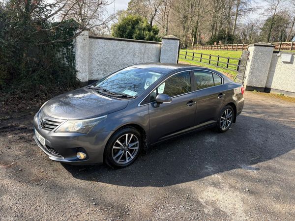 Toyota Avensis Saloon, Diesel, 2015, Grey