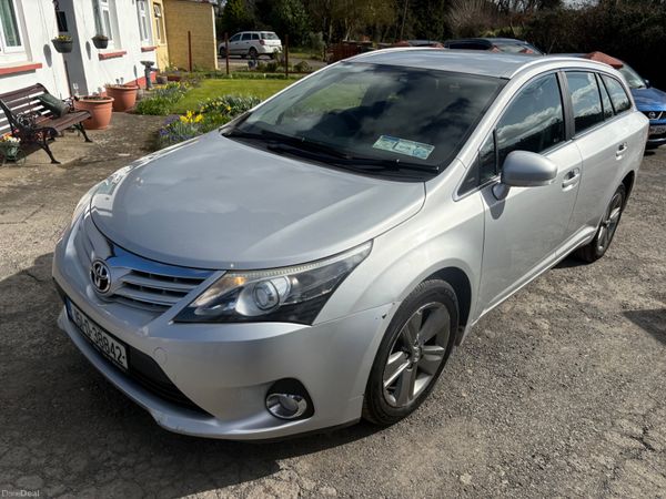 Toyota Avensis MPV, Diesel, 2015, Silver